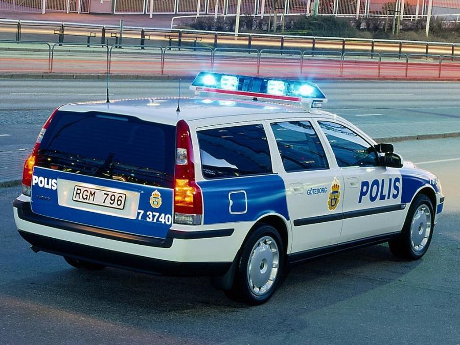  Volvo V70 Police 2000 года  (фото 3 из 4)